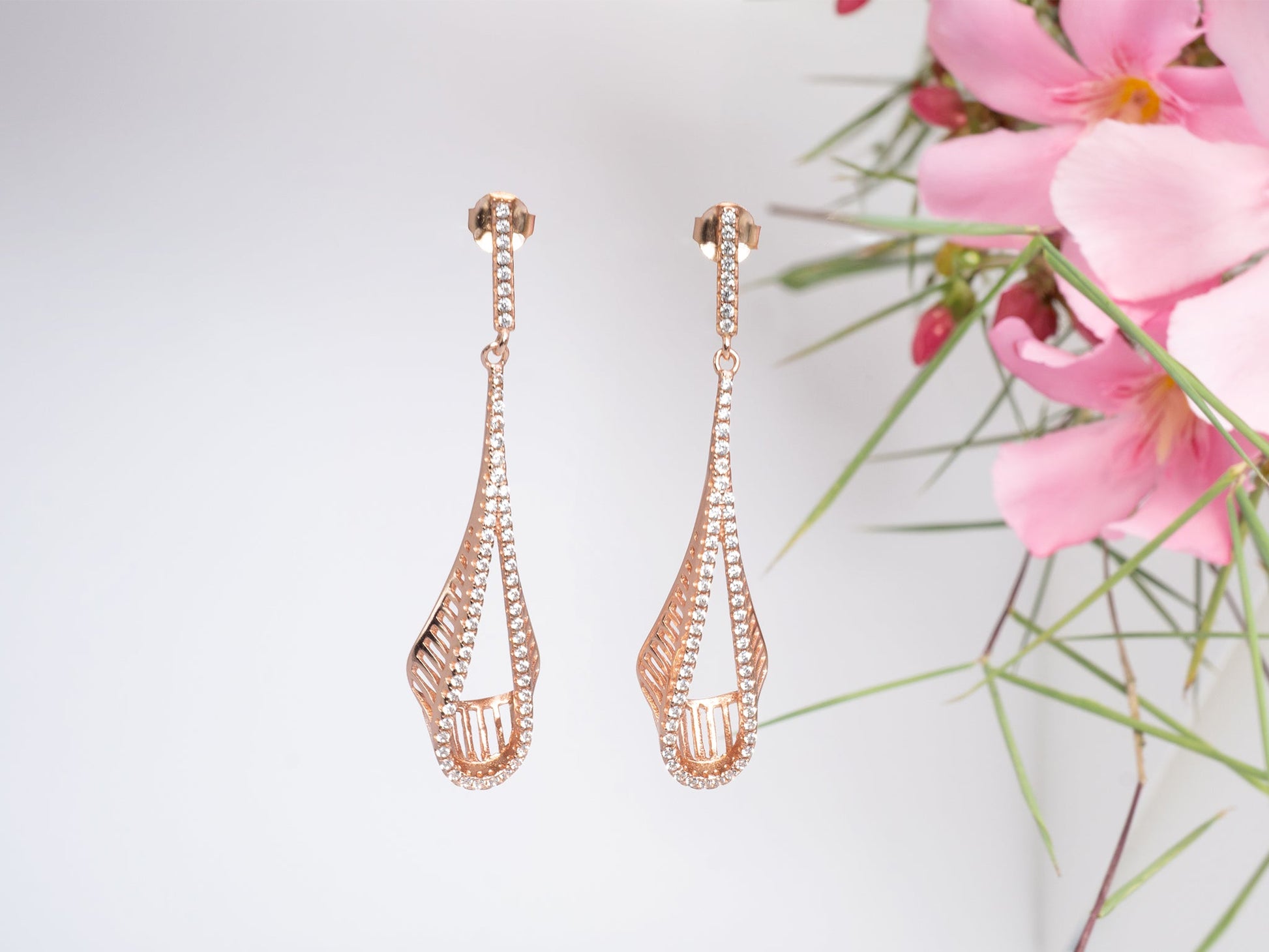Damen Ohrringen Drop in Sterlingsilber (925) Rose Vergoldet voll mit Zirkon facettiert